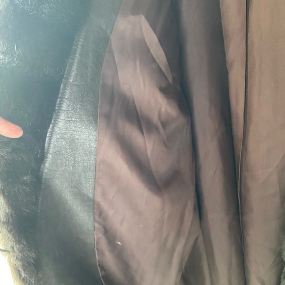 Women’s ILGWU International Ladies’ Garment Worker’s Union Vintage Faux Fur Coat - Picture 6 of 6